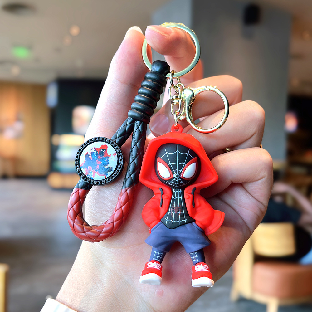 Car Accessories Xmas - Cartoon Marvel Superhero Anime The Amazing