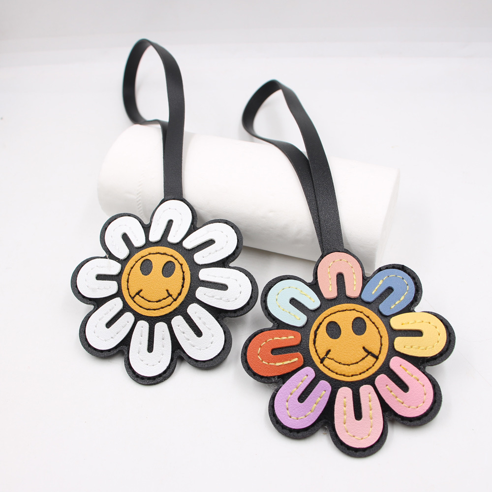 1pc Sunflower joyful Face Flow - Car Accessories Gift Ideas ulasan dan harga