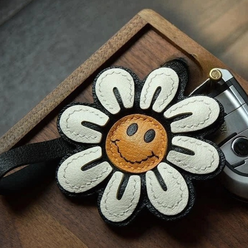 1pc Sunflower joyful Face Flow - Car Accessories Gift Ideas ulasan dan harga